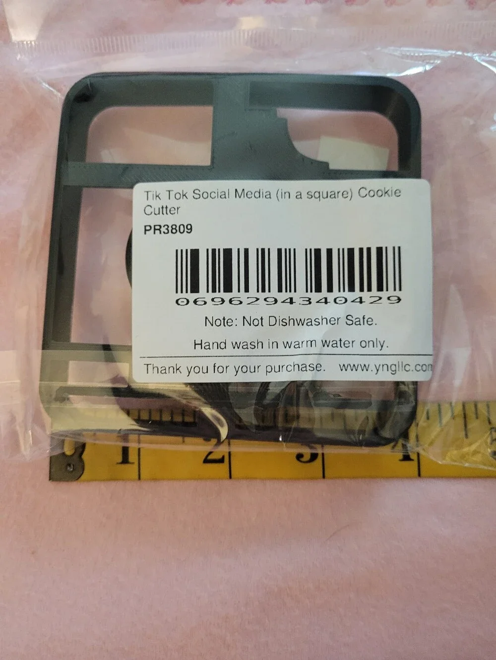 Black Decorative Label Cookie Cutter - Versatile Kitchen Tool